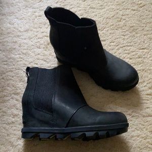 Sorel - Brand New Black wedge Joan of Arc Chelsea 7.5